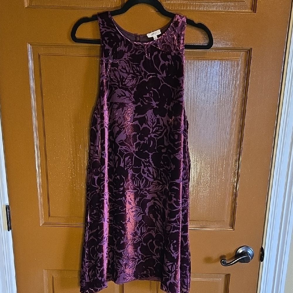 Wilfred-Wine colored velvet and chiffon print sleeveless swing dress Sz M